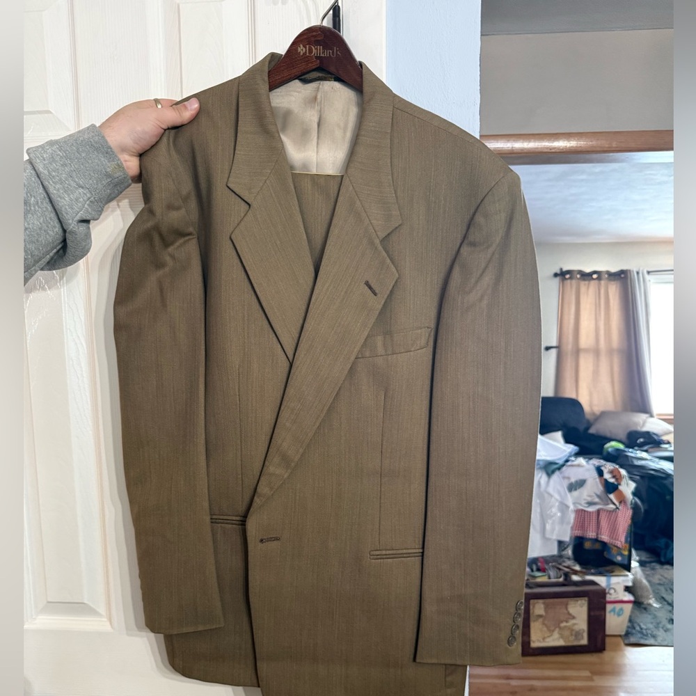 Men's tan/ gold Riserva suit set size 46R pants 38/30